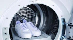 Мифы о стирке обуви в стиральных машинах